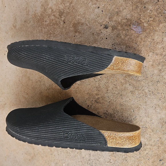 Birkenstock Birki’s Women’s Sz 10 Black Leather Slip-On Mule Clog - Picture 9 of 11